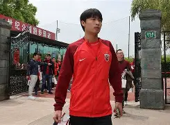 爱游戏官网网页版入口-今晨上海海港刷新队史纪录辽宁本钢围绕CBA常规赛迎来里程碑，网友：上海申花今晨单刀错失